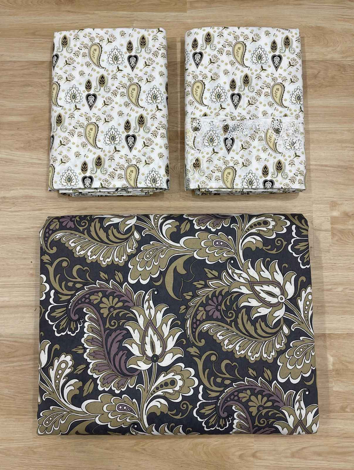 Earthy Paisley & Plum Pure Cotton Bedsheet Set