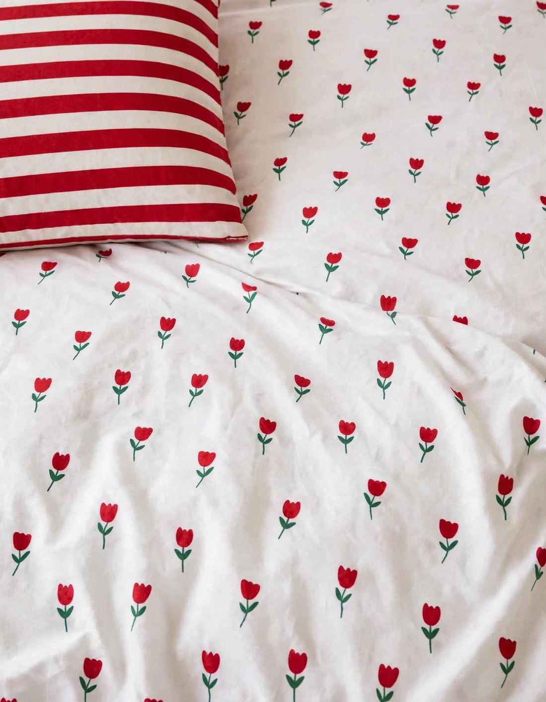 Red Tulip & Candy Stripe Pure Cotton Bedsheet Set