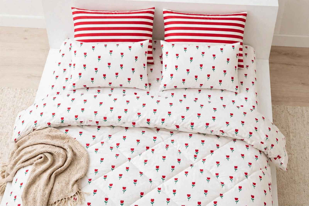 Red Tulip & Striped Pure Cotton Razai Set