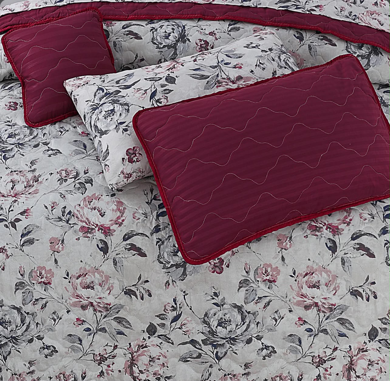 Vintage Rose 7-Piece Quilted Comforter Set